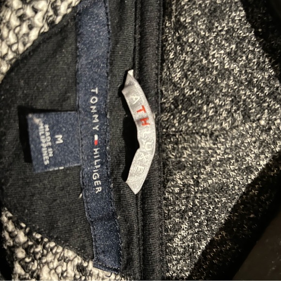 Tommy Hilfiger turtleneck loose black and gray sweater size medium - Picture 6 of 8